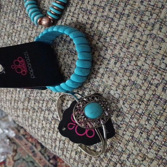 Turquoise lot of 4 bracelets Paparazzi - Picture 2 of 3